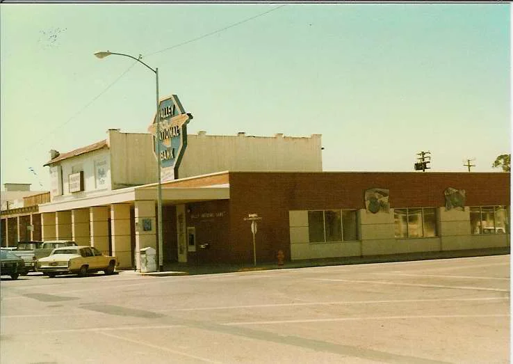 SanTan_Exterior+Pre-Renovation